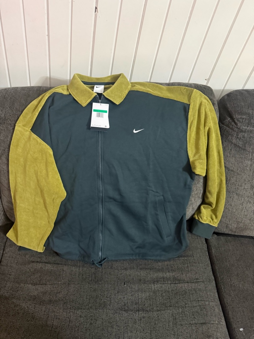 Nike Zip-Up Jacket in Olive Green and Forest